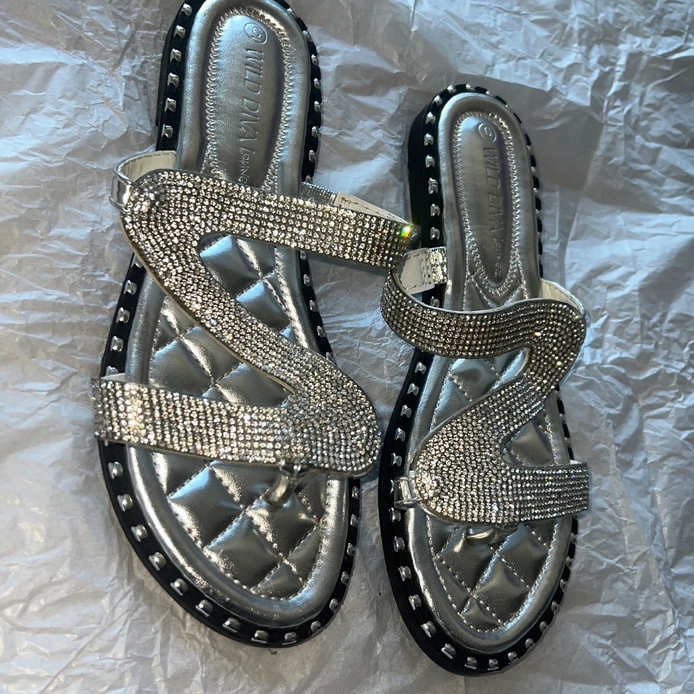 FashionNova Women’s Sandals (Silver) BRAND NEW!!!